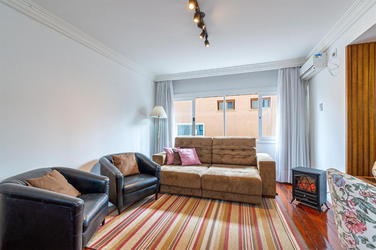 Amplo Apartamento Ao Lado Da Rua Coberta Gramado Buitenkant foto