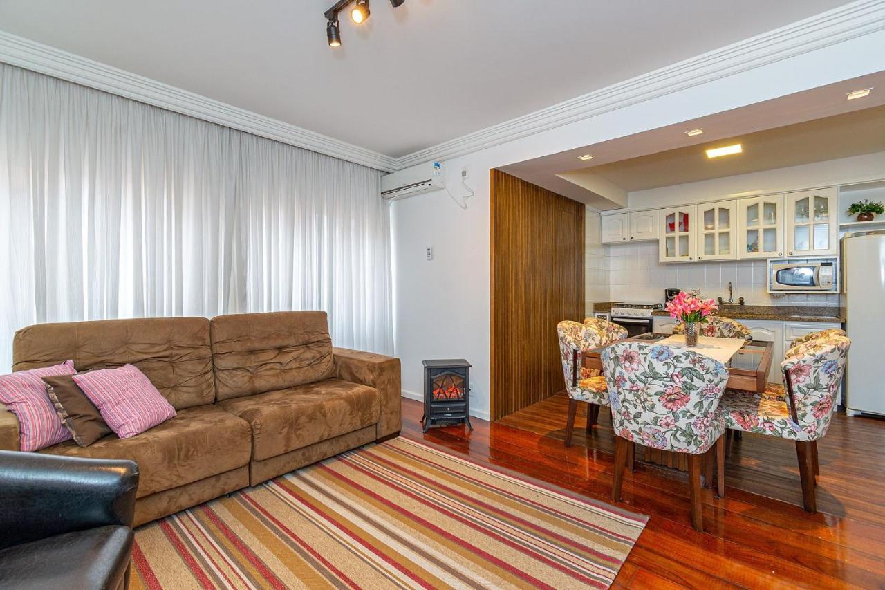 Amplo Apartamento Ao Lado Da Rua Coberta Gramado Buitenkant foto