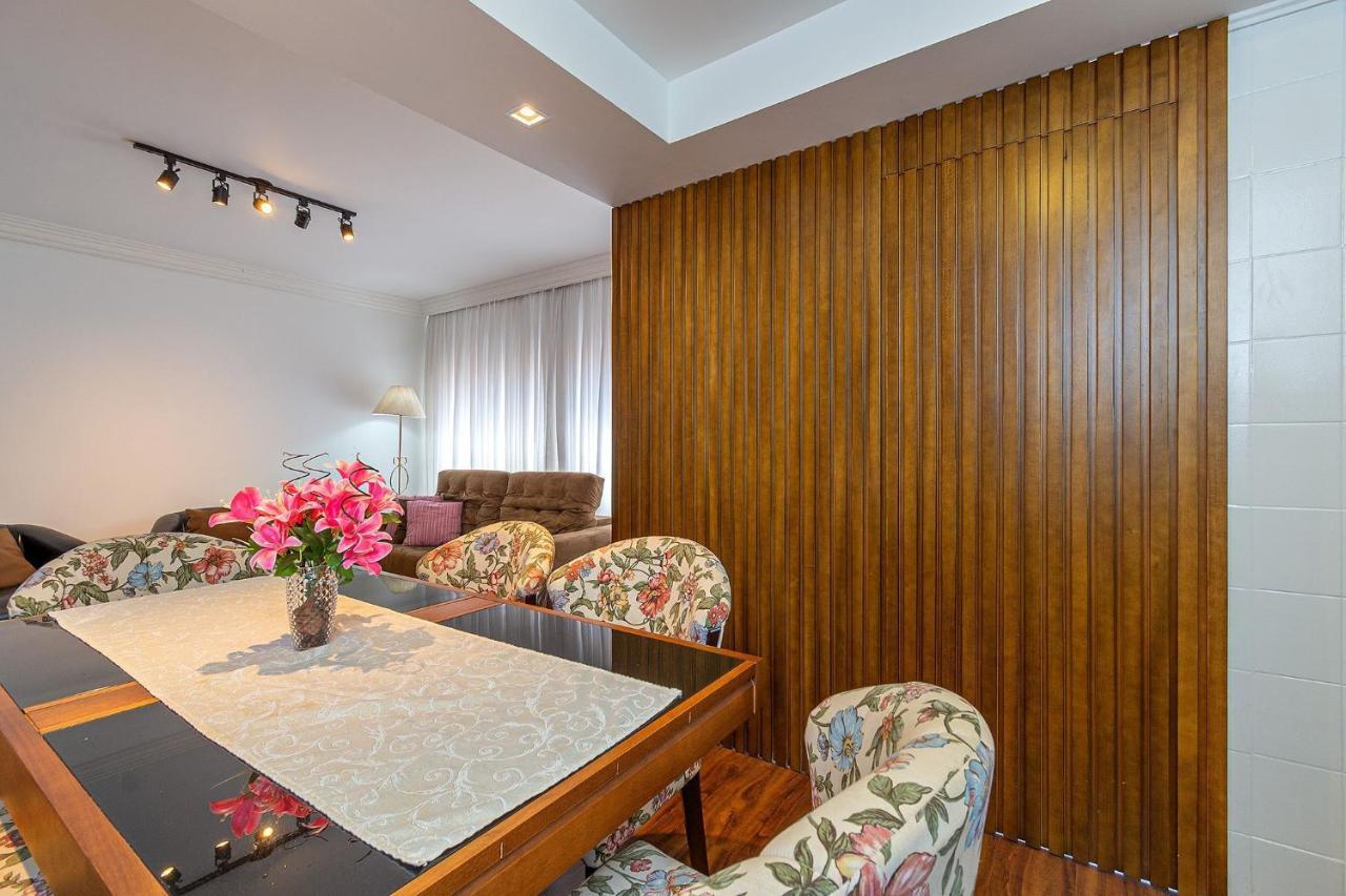Amplo Apartamento Ao Lado Da Rua Coberta Gramado Buitenkant foto